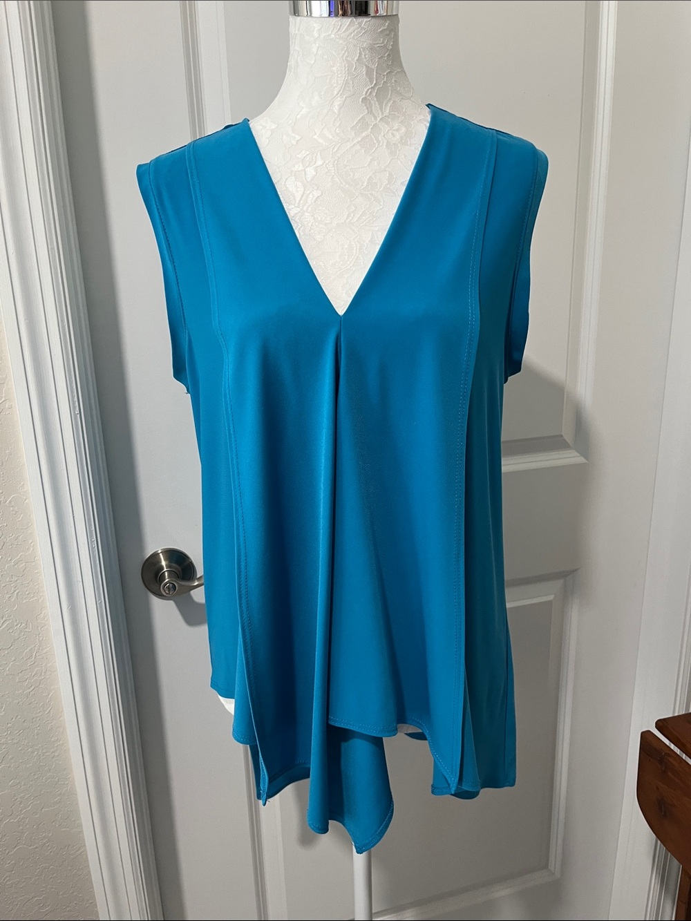 Bali Corp Montreal Ca Teal V-Neck Sleeveless Asymmetrical Draped Flattering SZ L